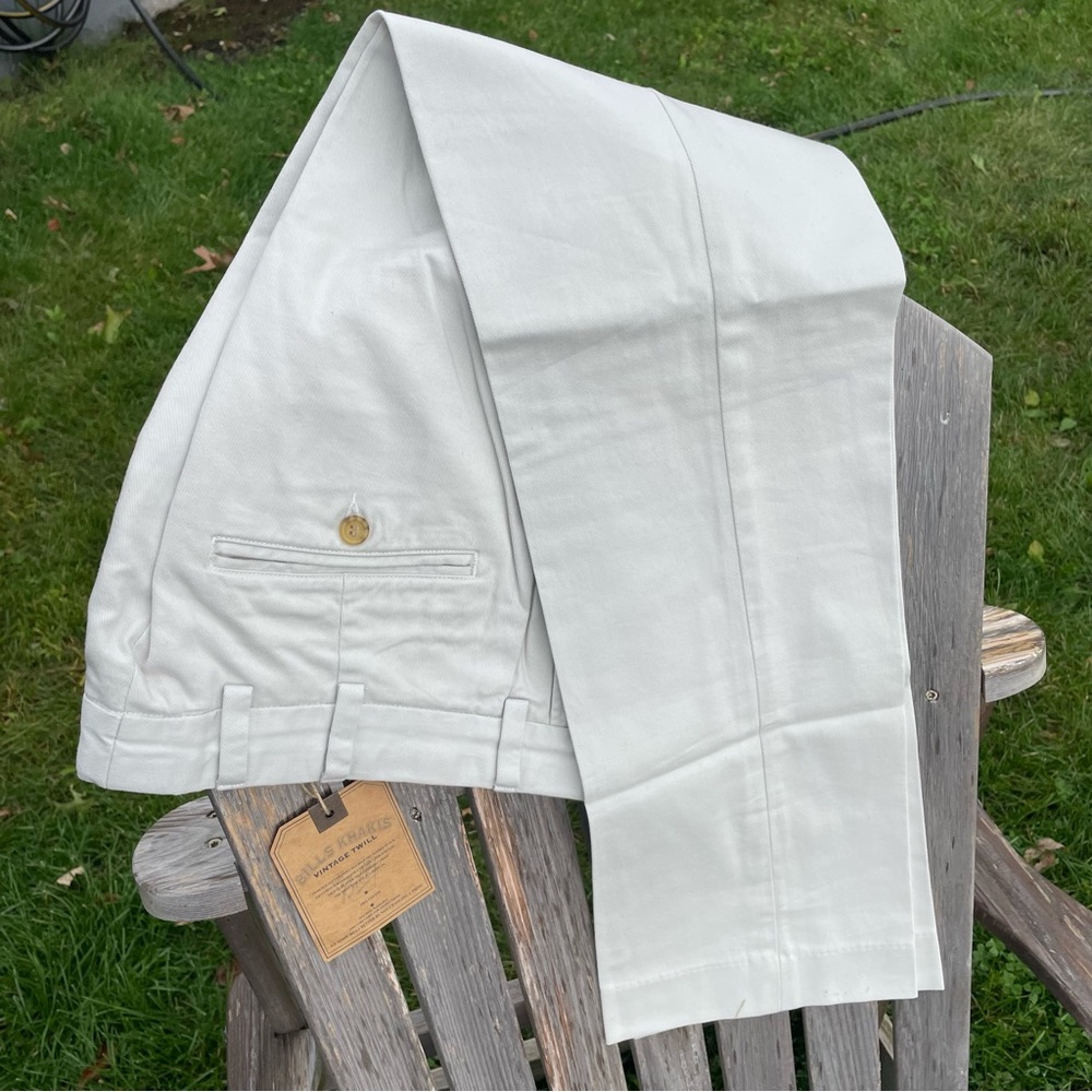 Bills Khakis Vintage Twill Pant - Model M3 Trim Fit Plain Front 30x32 in Stone